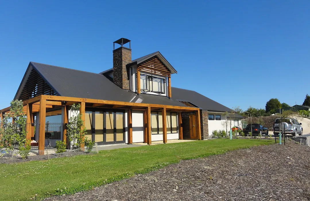 Pine Hill Lodge In Vineyard-1